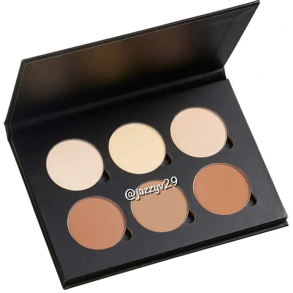 🔸Anastasia Beverly Hills Powder Contour Kit🔸